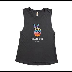 ✌🏻BE HIPPY✌🏻Grey Muscle tank top🌈